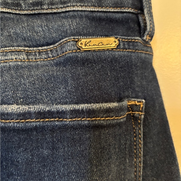 KanCan -  Kurvy Mid-Rise Flare Dark Blue Jeans. Size 32. Cotton/Poly/Spandex - Picture 8 of 13